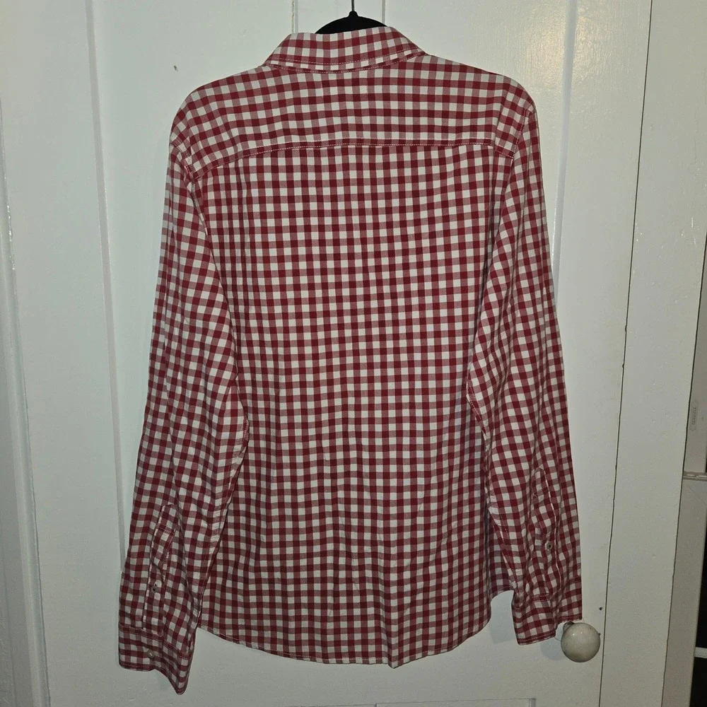 Hollister Mens XL Red White Gingham Button Down Long Sleeve Shirt Seagull Logo - Picture 2 of 7
